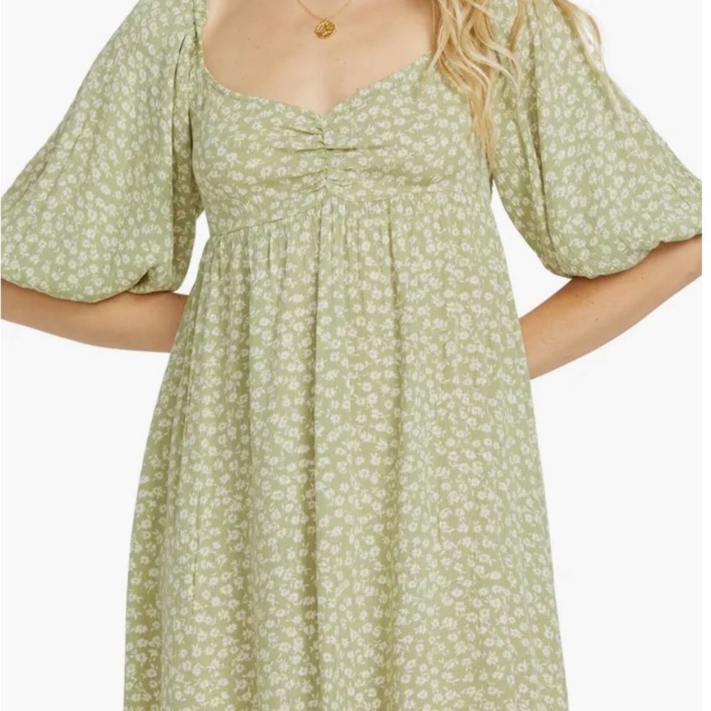 Billabong Floral Puff Sleeve Dress